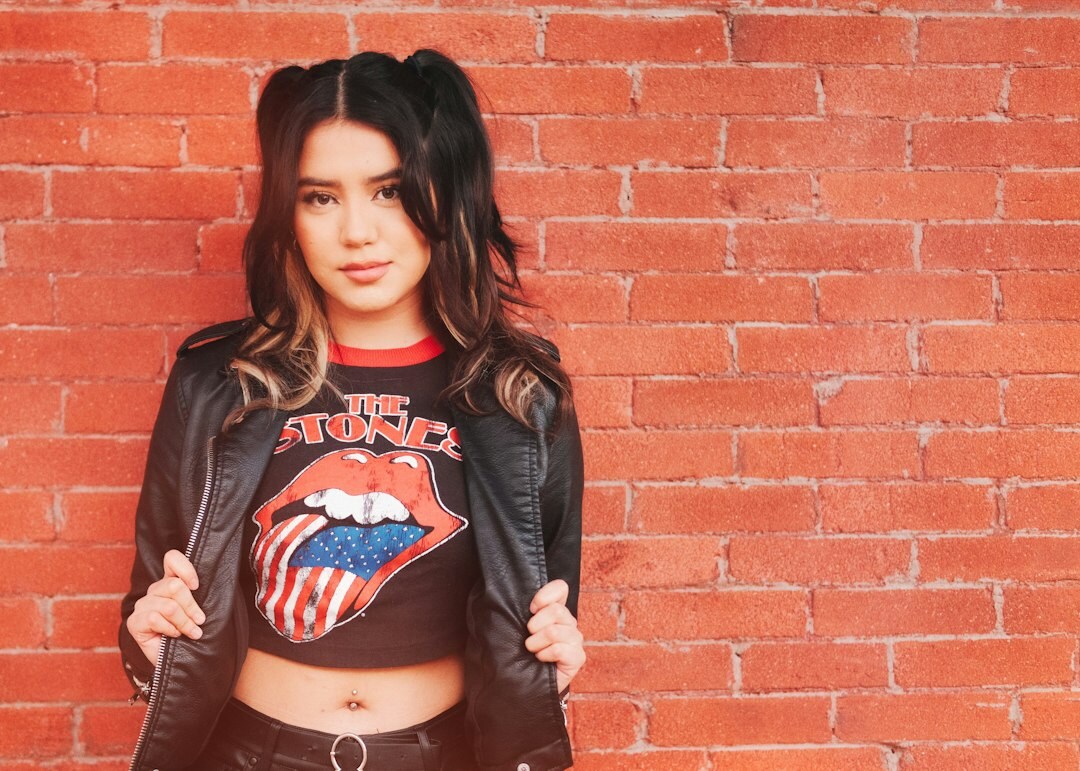 teen following celebrity trend